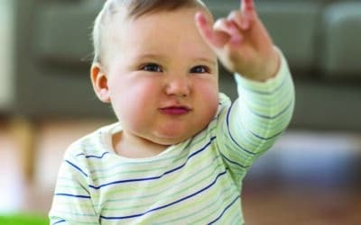 Parler sans mots : Découvrez le langage des signes pour bébé